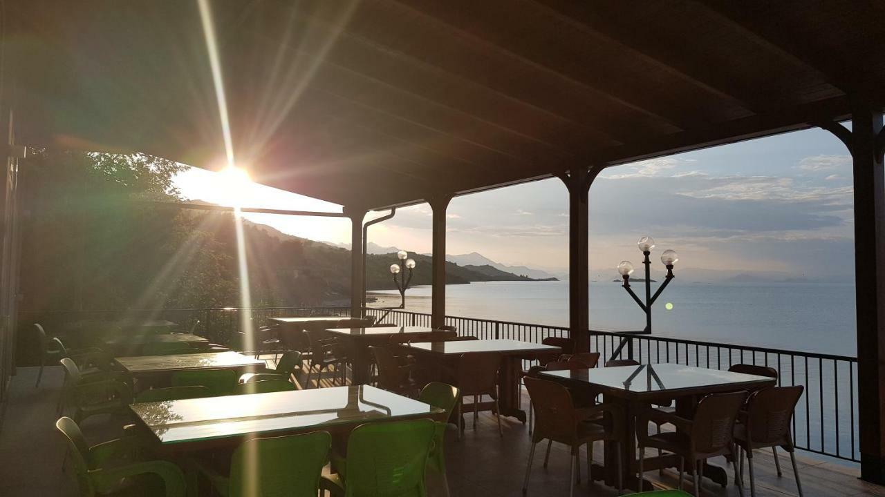 Rooms Lake View Balani Restaurant Shkodër Esterno foto